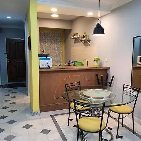 De One Homestay Bayu Emas Near Beach Batu Ferringhi Exterior photo