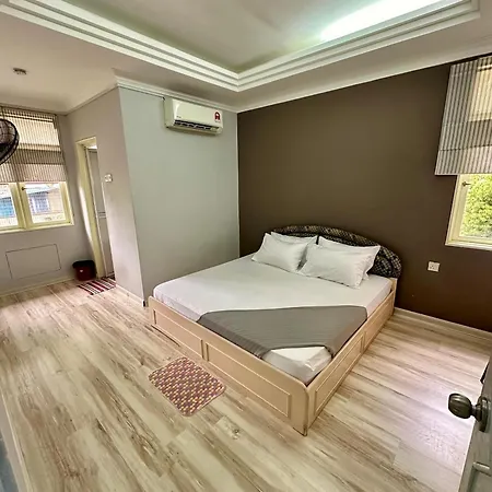De One Homestay Bayu Emas Near Beach Batu Ferringhi Exterior photo