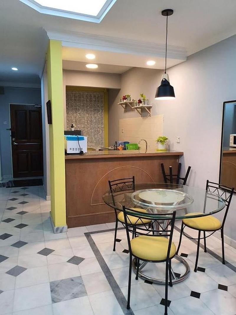 Apartment De One Bayu Emas Near