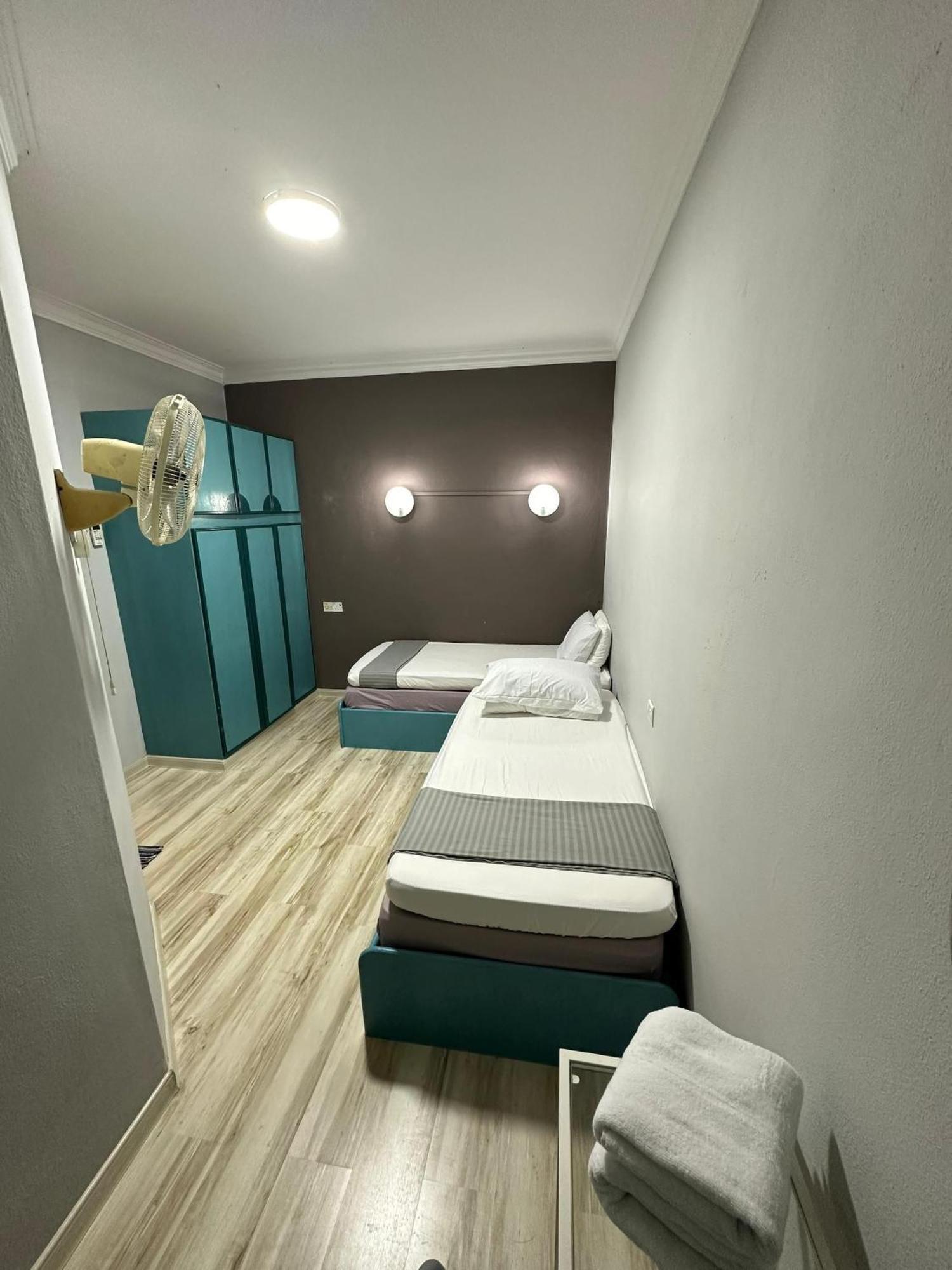 Apartment De One Bayu Emas Near